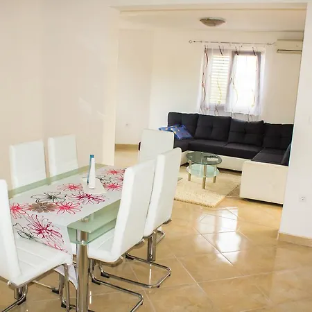 Vasto Apartment Kastela