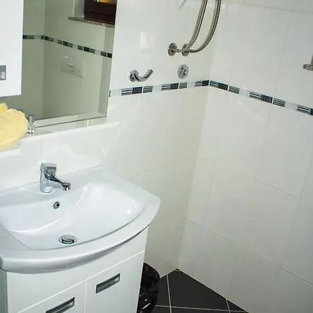 Vasto Apartment