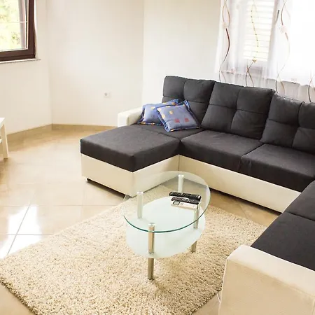 Vasto Apartment